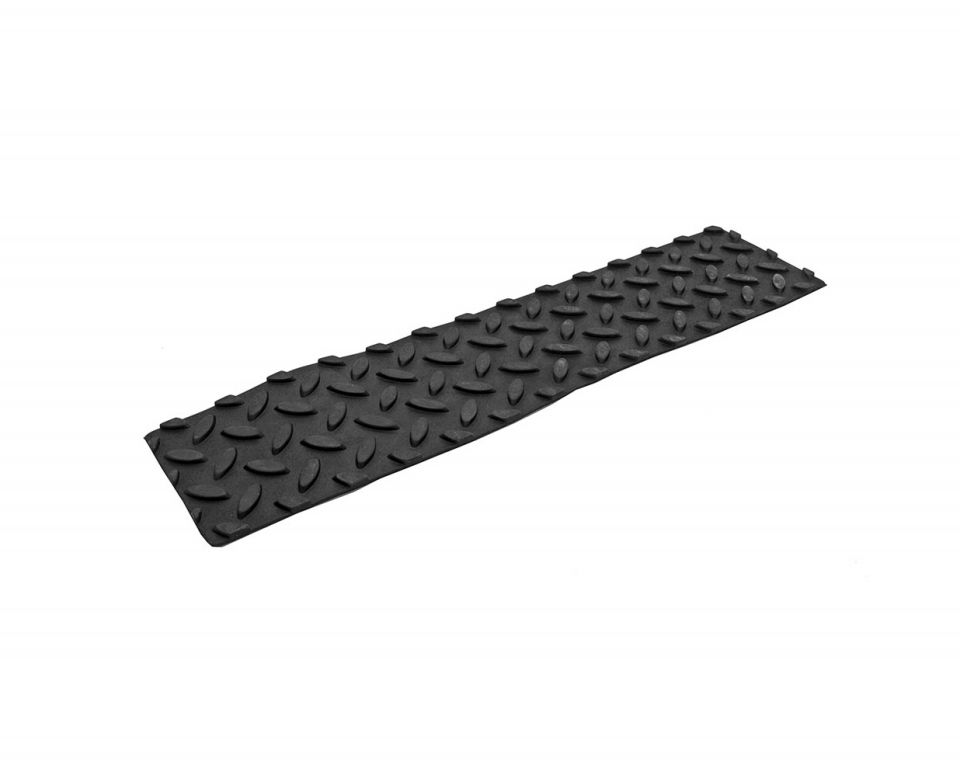 Safety Step Thread Strip 4in x 17in  (6102685)