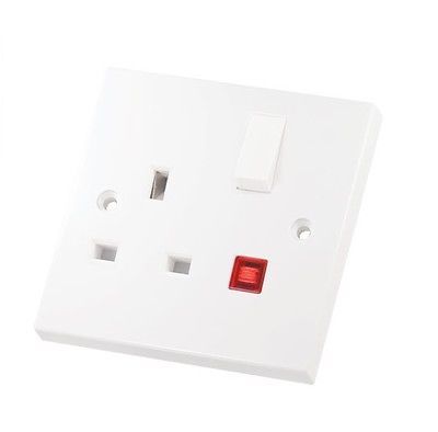 Switched Socket 13 Amp with Neon 3 x 3 (LG9099N)